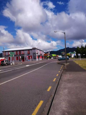 Golden Cross Hotel Waihi